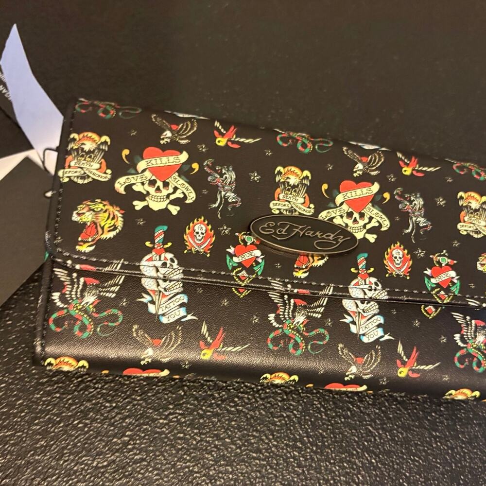 NWT Ed Hardy Black Tattoo Print Trifold Wallet - Skulls & Roses